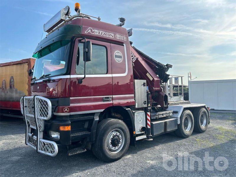 Mercedes-Benz 3348 Actros