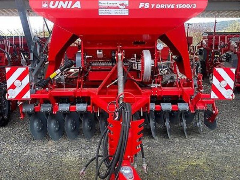 Unia FS 1500/3 Drive Drillmaschine mit Kurzscheibenegge