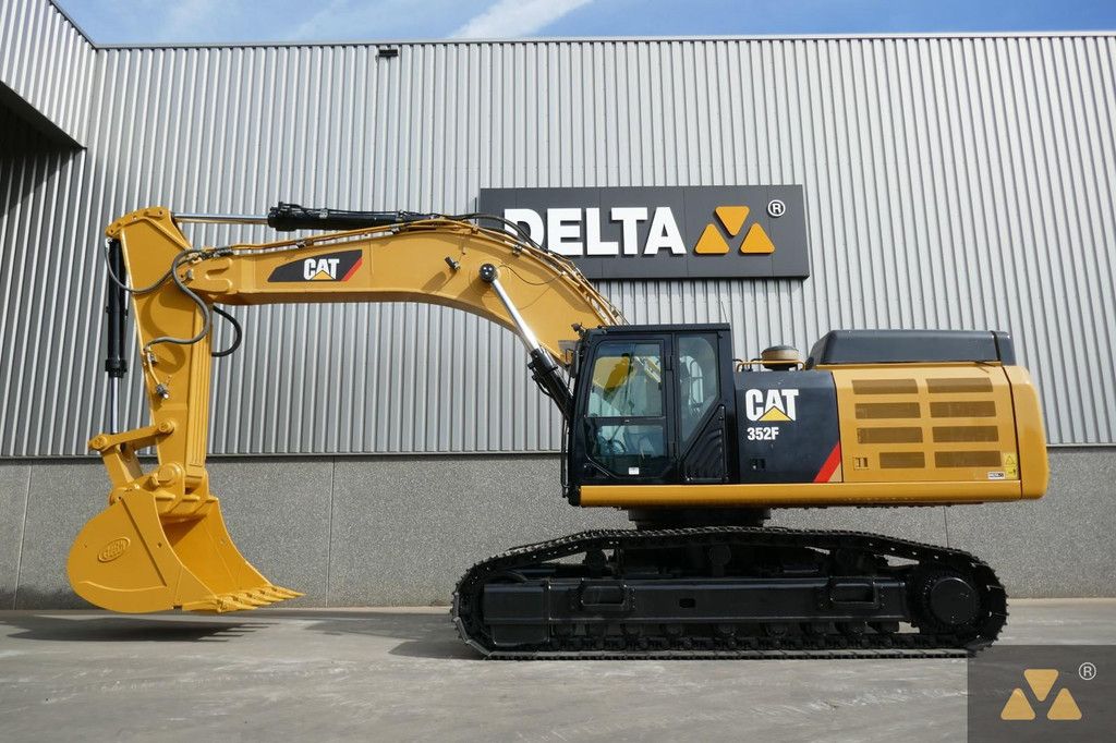 Caterpillar 352FL