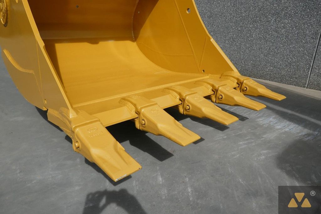 Caterpillar 352FL