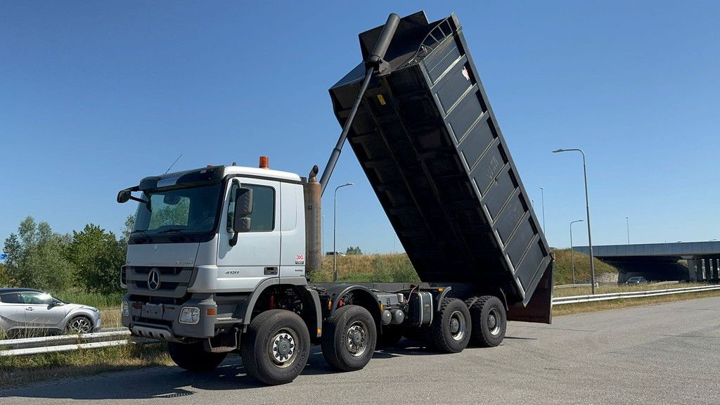 MercedesBenz ACTROS 4851 V8 8x8 tipper