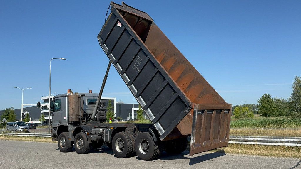 MercedesBenz ACTROS 4851 V8 8x8 tipper
