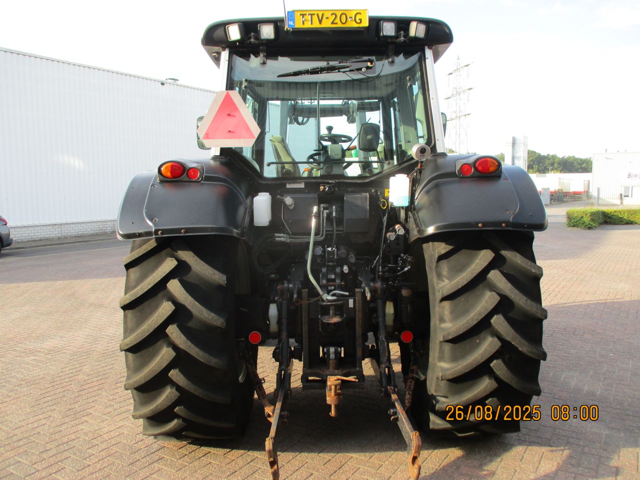 Valtra N121