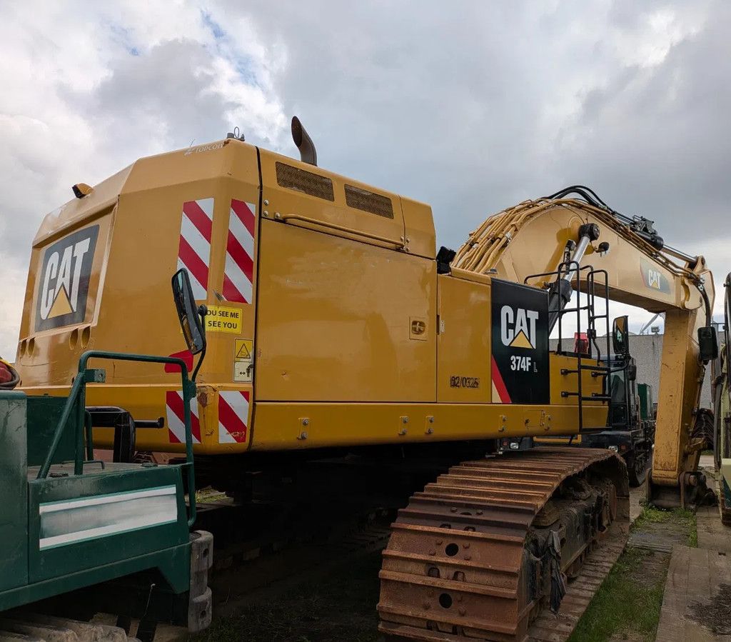 Caterpillar 374F