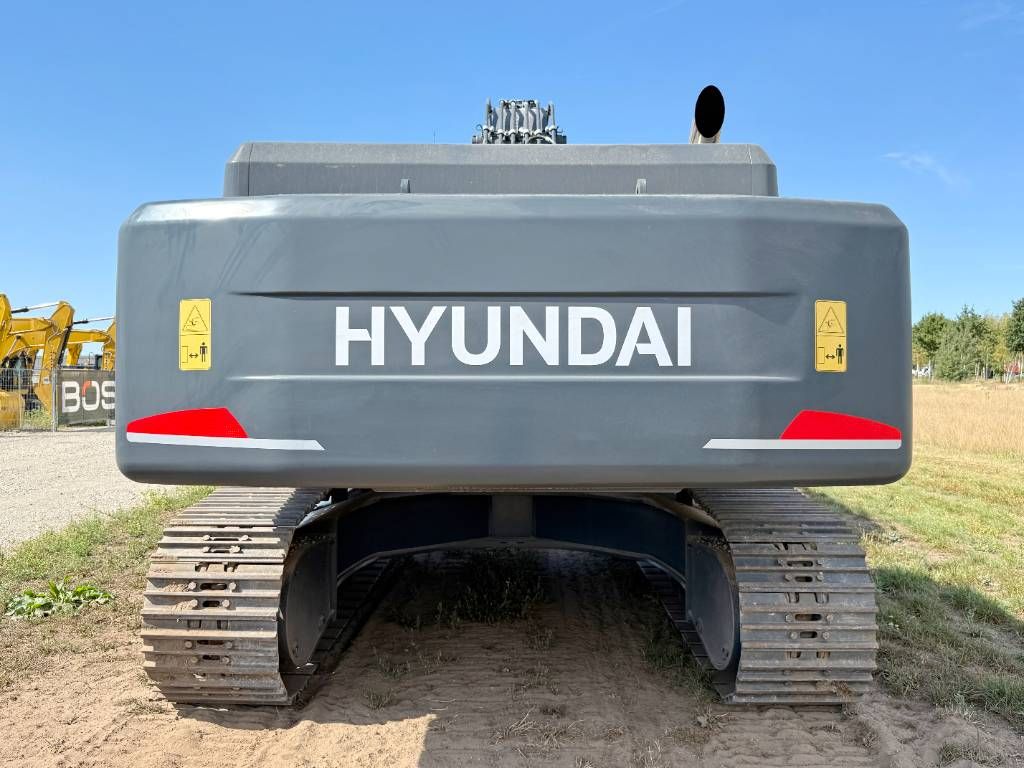 Hyundai R340L Smart - New / Unused / Hammer Lines