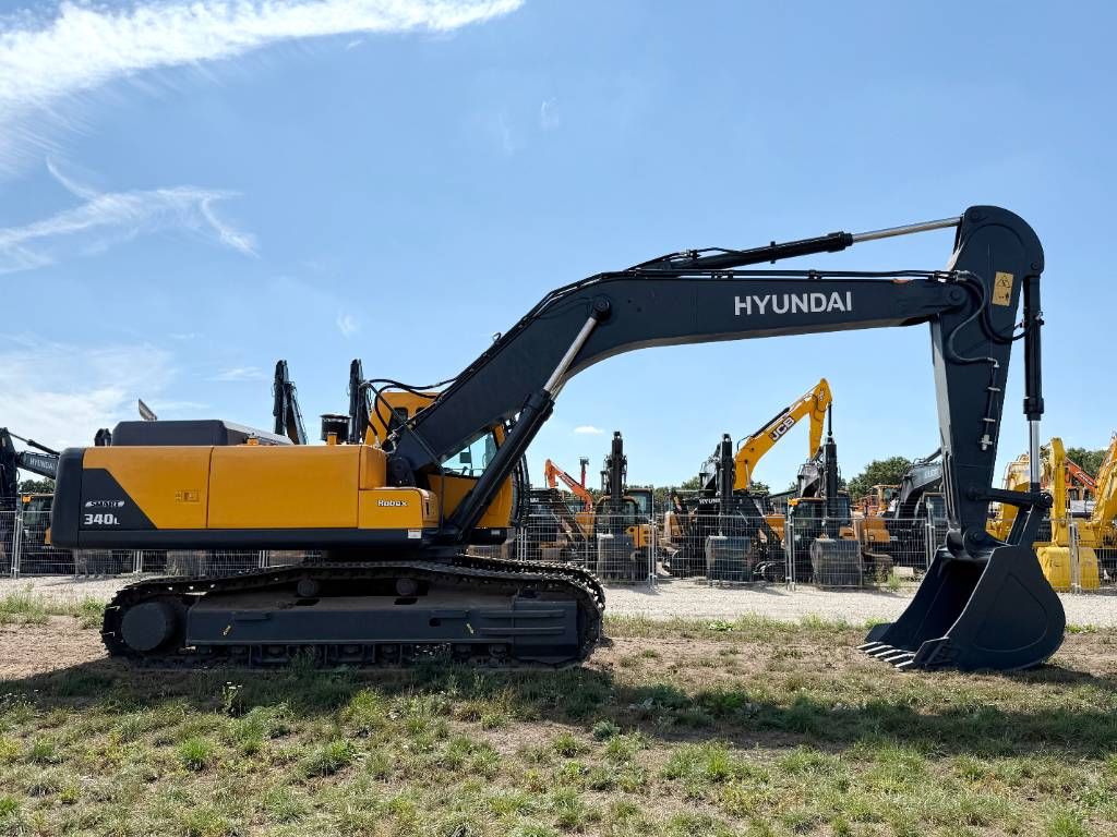 Hyundai R340L Smart - New / Unused / Hammer Lines