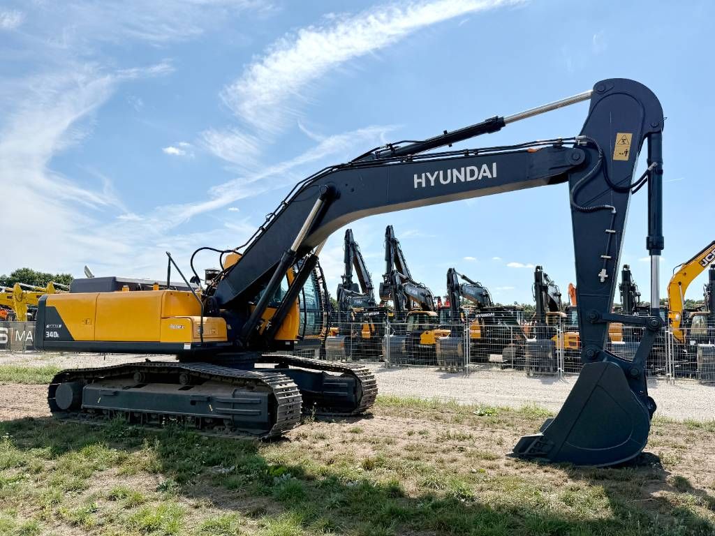 Hyundai R340L Smart - New / Unused / Hammer Lines