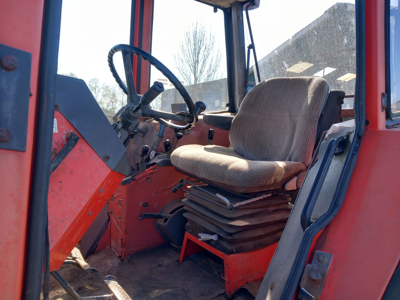 Case ,ford ,valmet