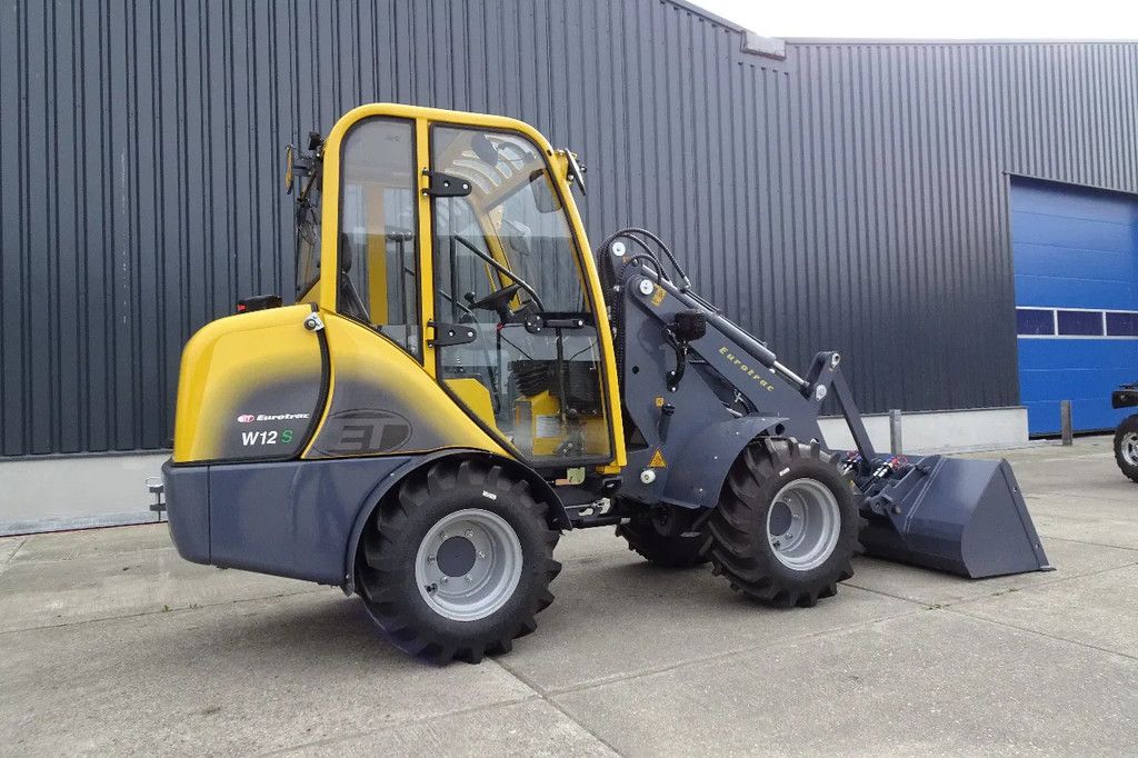 Eurotrac W12CS met cabine DEMO weinig uren!