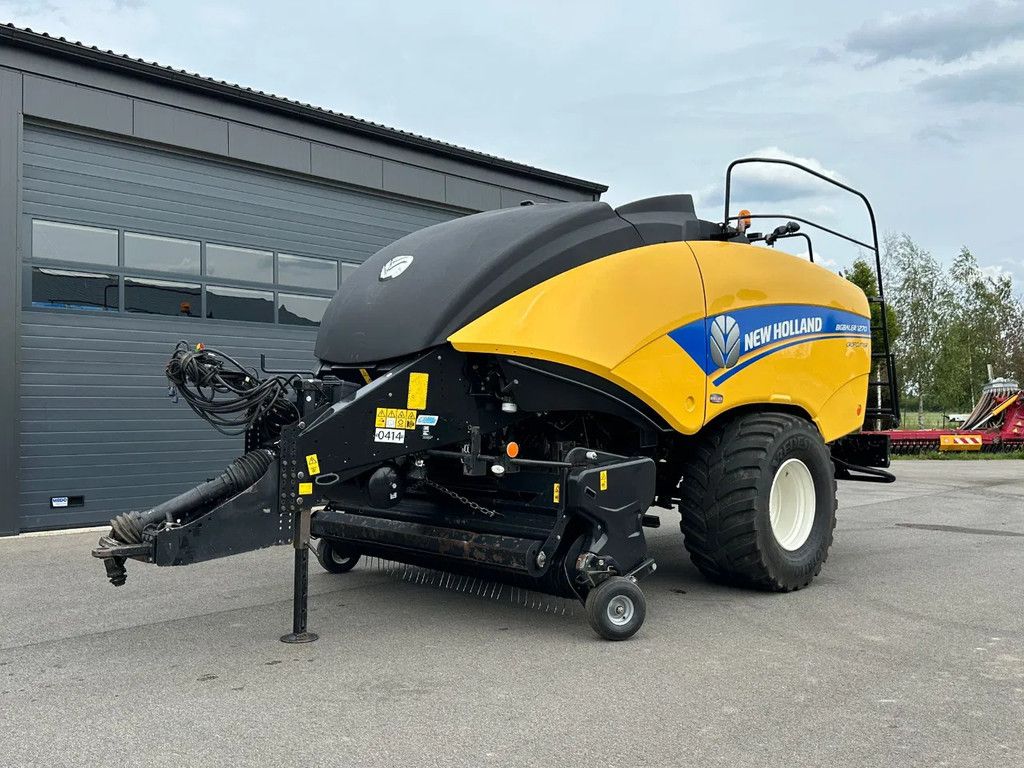 New Holland Bigbaler 1270 Cropcutter, bj 2016, balenstand 59.747