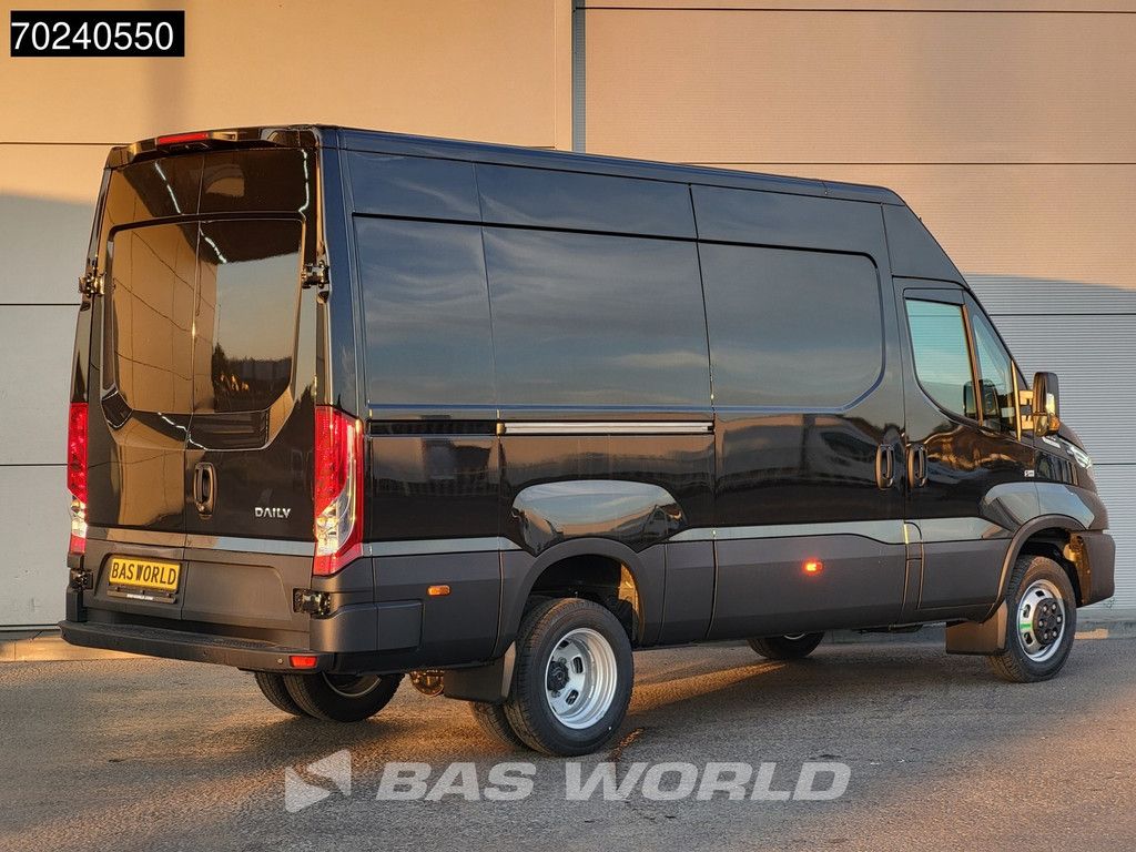 Iveco Daily 35C21 3.0L Automaat 210PK L2H2 Dubbellucht 3,5t Trekgewicht LED ACC Navi Airco Camera Euro6 L2 12m3 A/C