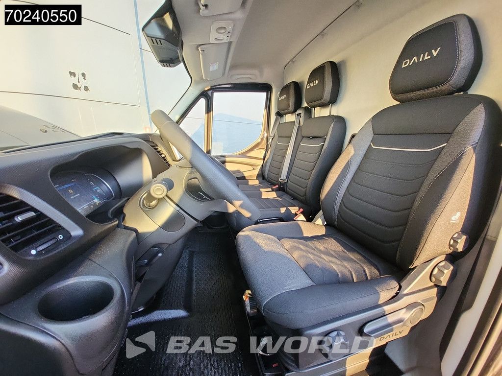 Iveco Daily 35C21 3.0L Automaat 210PK L2H2 Dubbellucht 3,5t Trekgewicht LED ACC Navi Airco Camera Euro6 L2 12m3 A/C