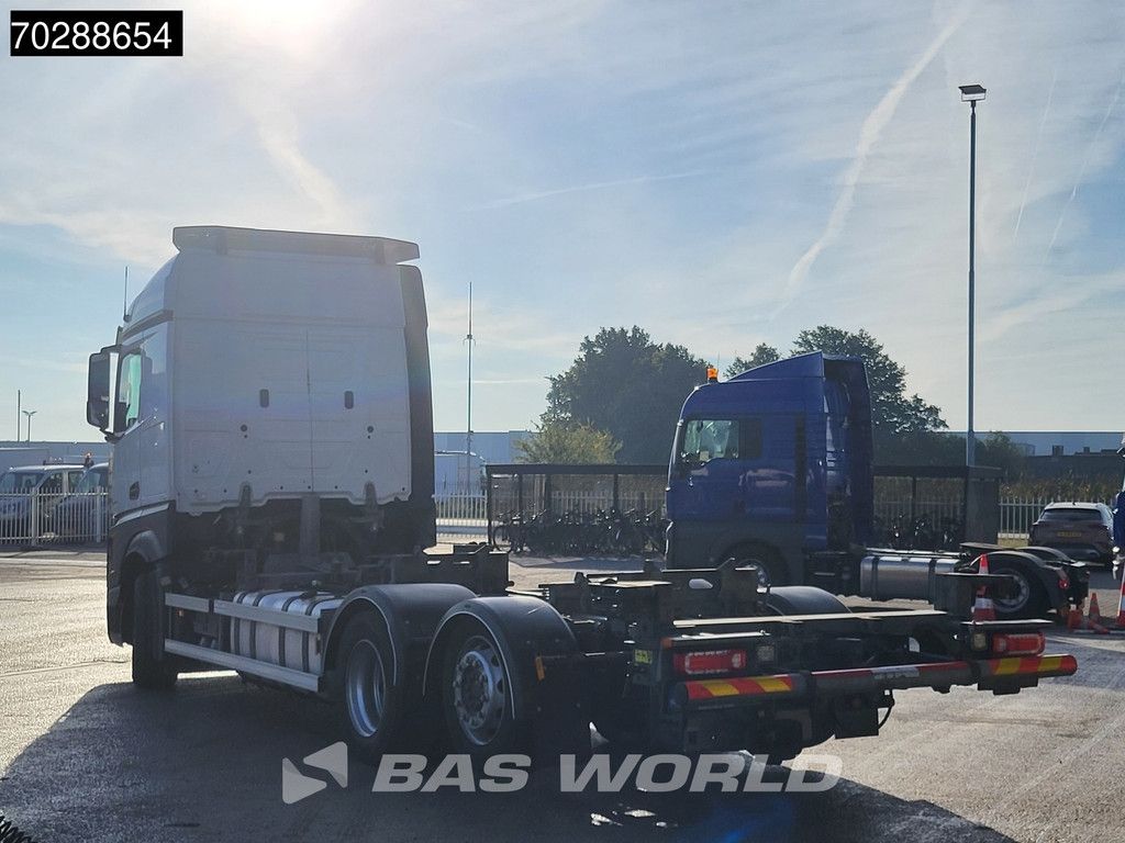 Mercedes Actros Actros 2545 6X2 NL-Truck Retarder 2xTanks Lift-Axle ACC Xenon Navi Euro 6