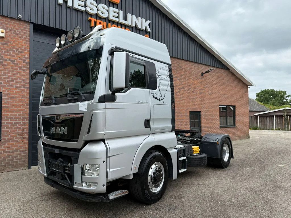 MAN TGX 18.460 4X4 550.440KM Hydraulic Standairco German truck