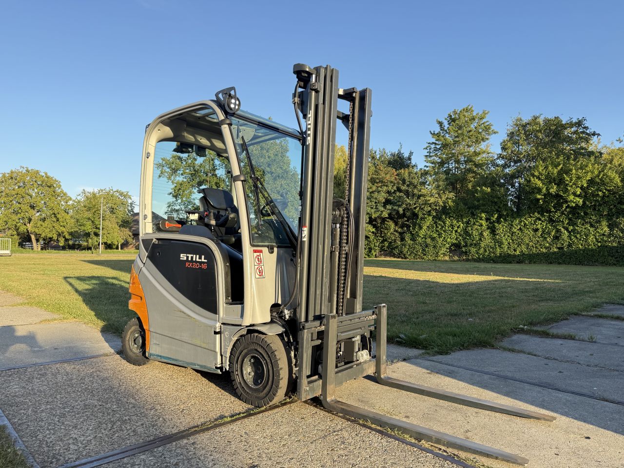 Still RX20-16 | 1600KG | BJ2016 | triplex 4.7M | Sideshift