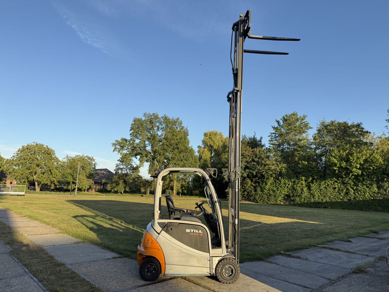 Still RX20-16 | 1600KG | BJ2016 | triplex 4.7M | Sideshift