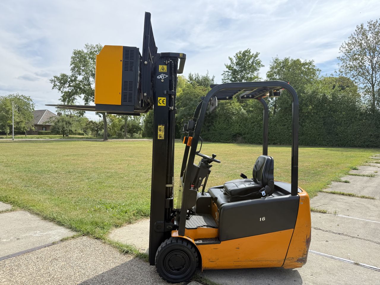 1600KG elektrische heftruck triplex 5.5M Sideshift keuring !
