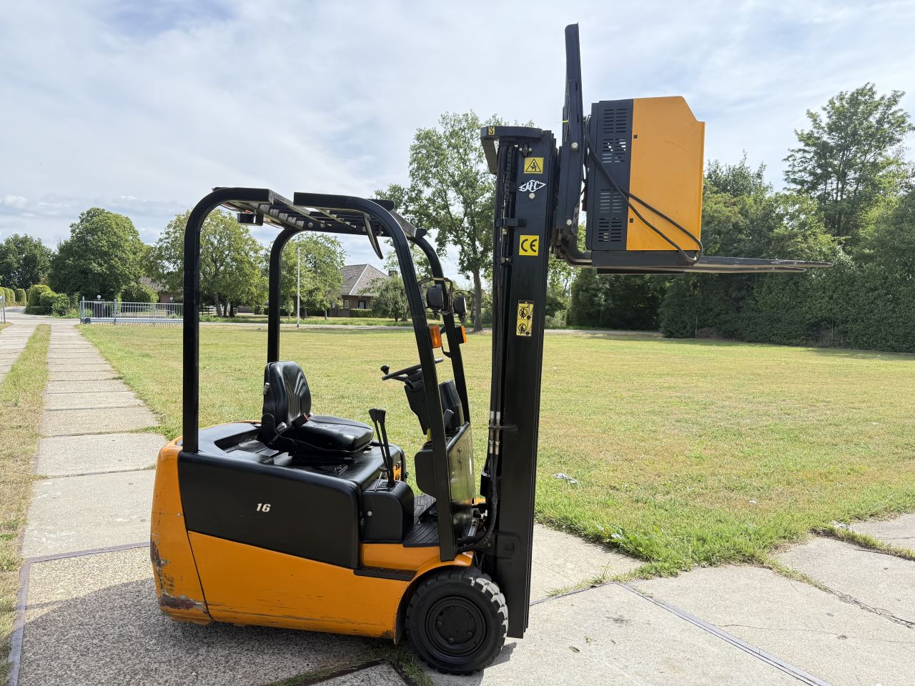 1600KG elektrische heftruck triplex 5.5M Sideshift keuring !