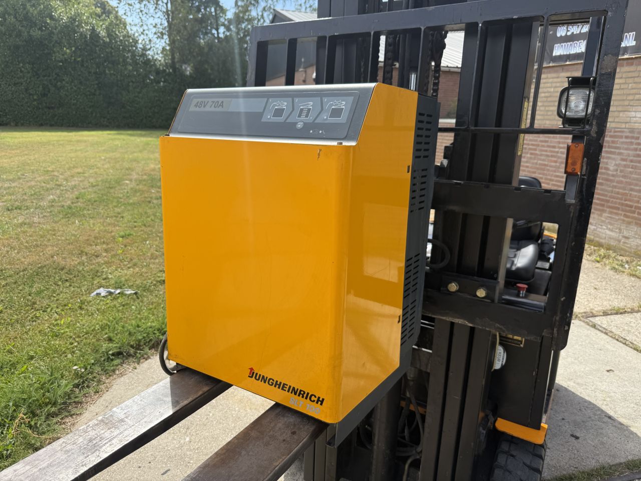 1600KG elektrische heftruck triplex 5.5M Sideshift keuring !