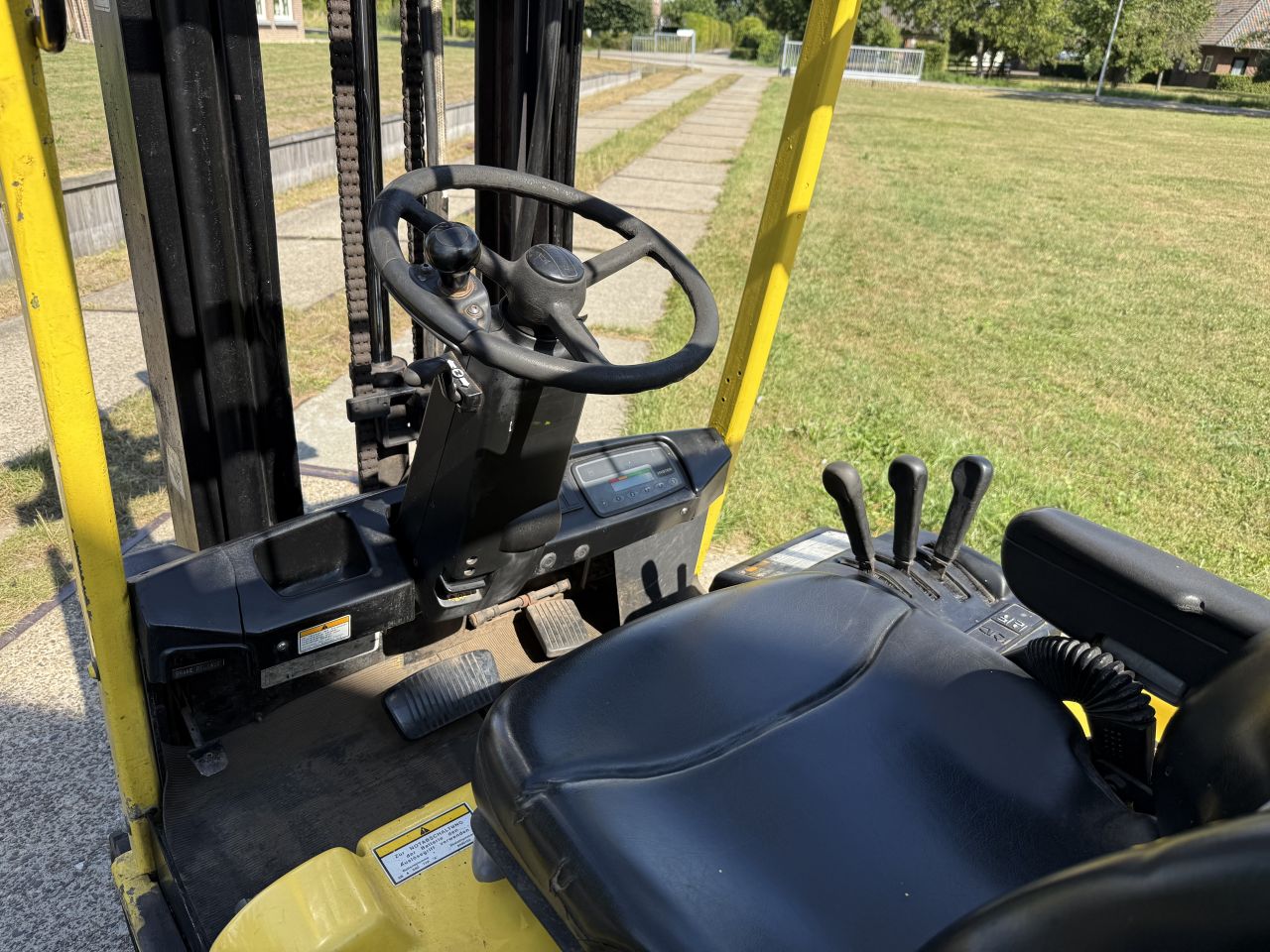 Hyster 1600KG elektrische heftruck 3.3M Freelift Sideshift