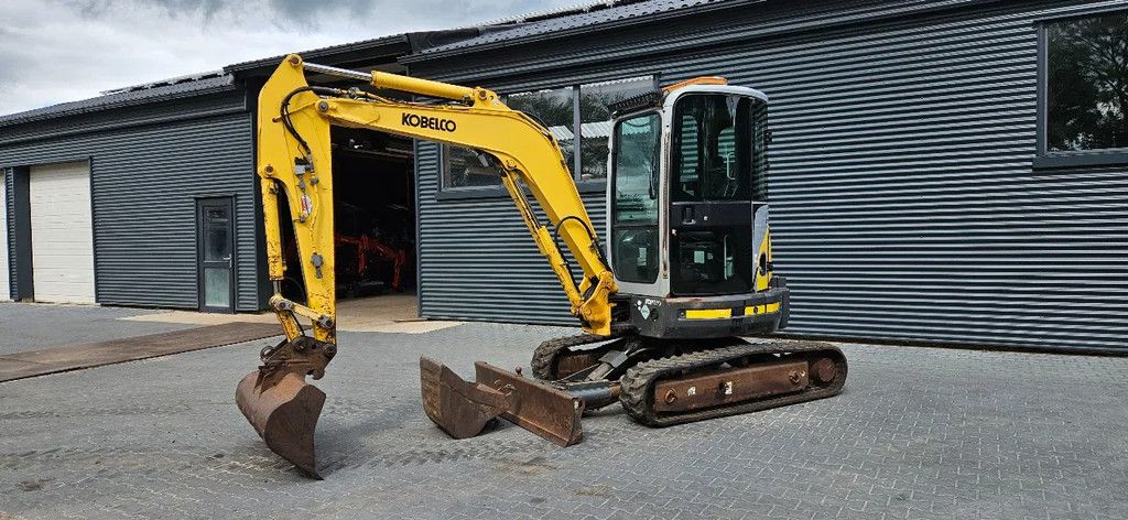 Kobelco SK35 SR