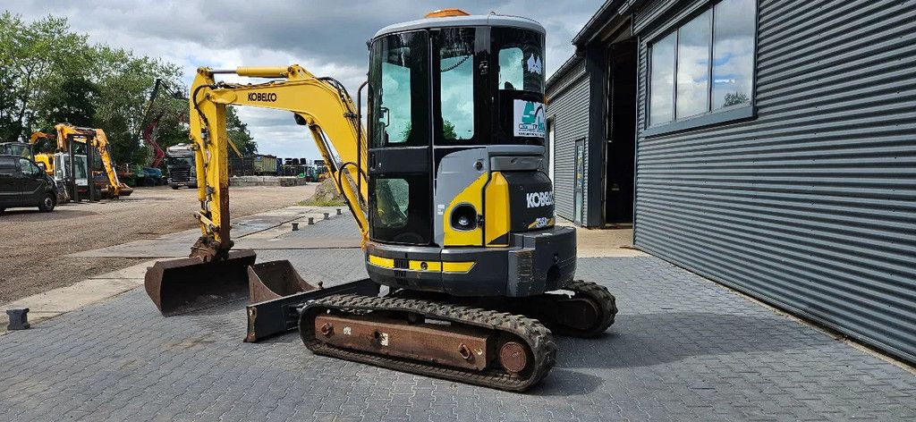 Kobelco SK35 SR