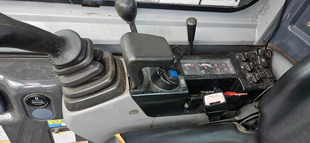 Kobelco SK35 SR