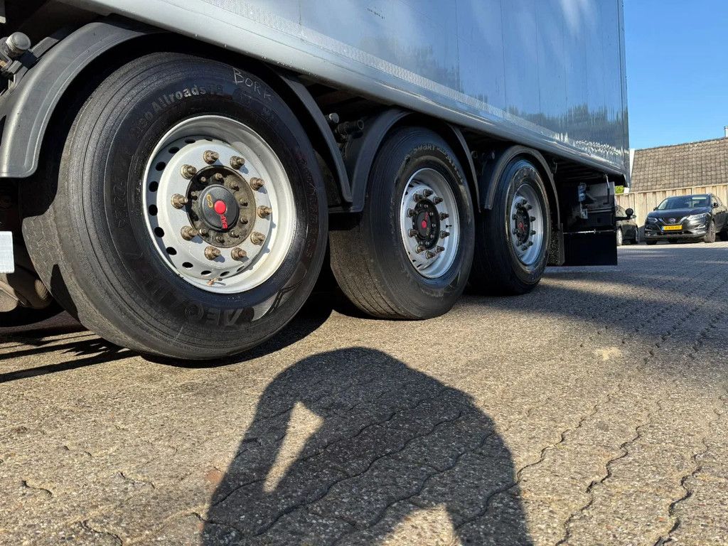 Kraker CF 200 92m3 Liftas Cargo Floor 10MM
