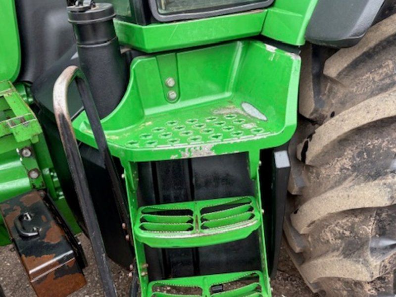 John Deere 8430 AUTOTRAC READY, TLS, FRONTLIFT