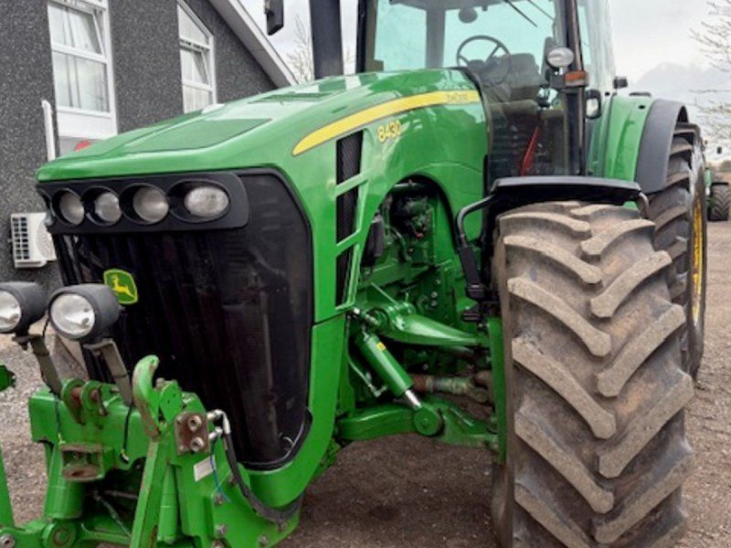 John Deere 8430 AUTOTRAC READY, TLS, FRONTLIFT