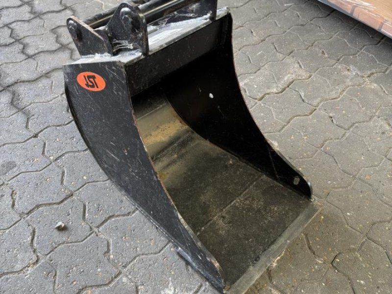JST GRAVESKOVL B30-S