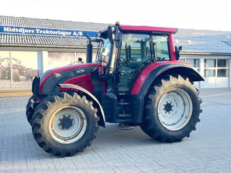 Valtra N142 Versu