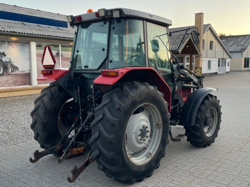 Massey Ferguson 4255