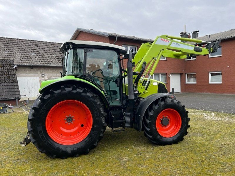 Claas ARION 440