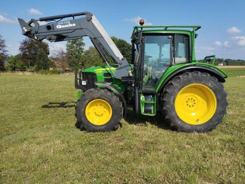 John Deere 6230