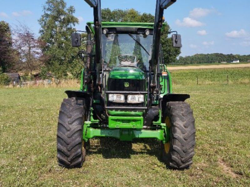 John Deere 6230