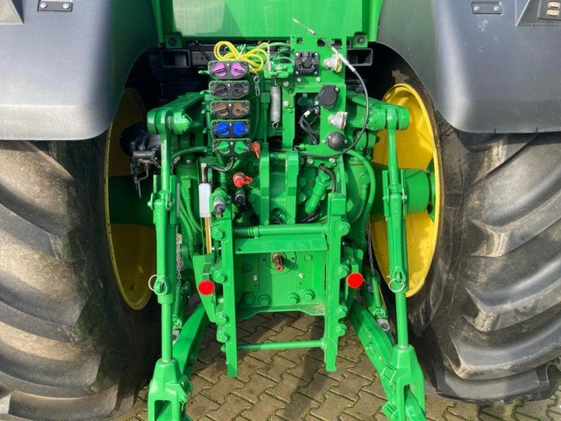John Deere 7R 310