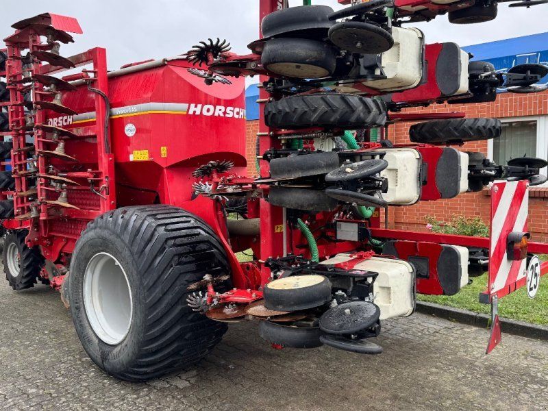 Horsch Pronto 6AS mit Säschiene+Maistro 8RC