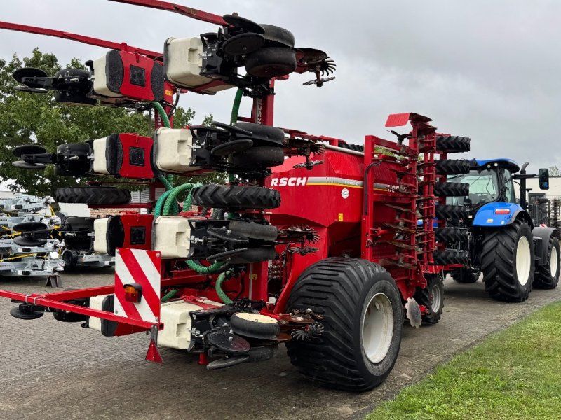 Horsch Pronto 6AS mit Säschiene+Maistro 8RC