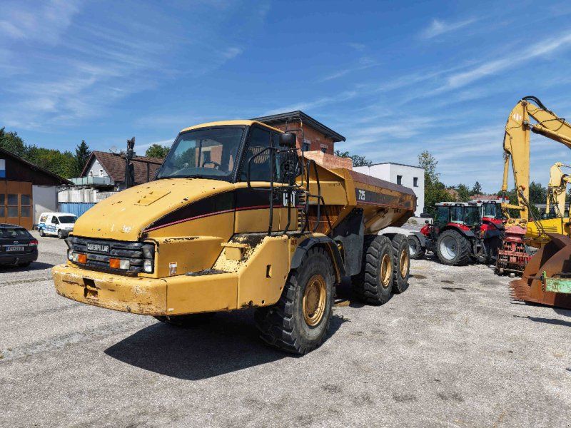 Caterpillar 725