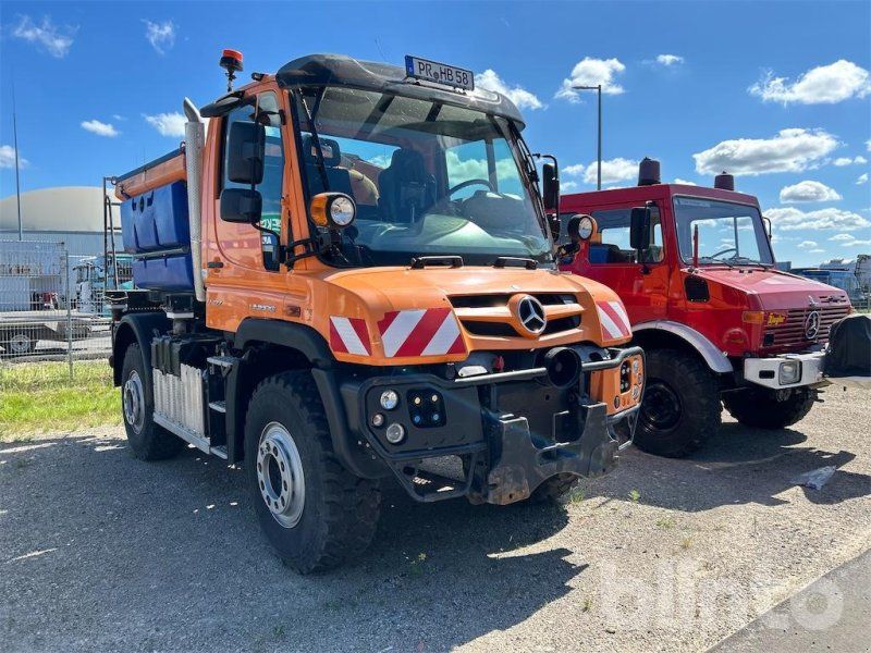 Mercedes-Benz U 427