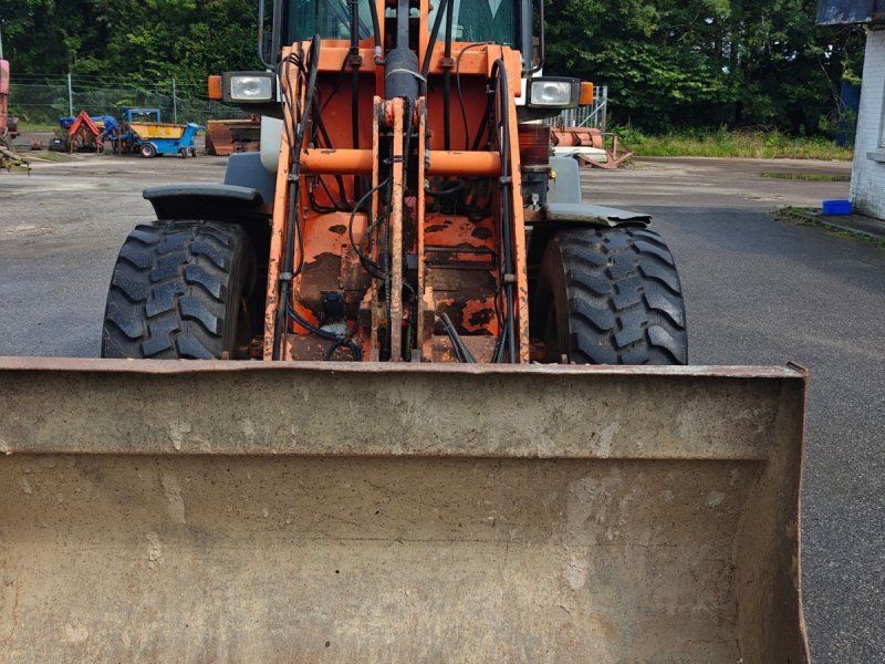 Schaeff SKL 844