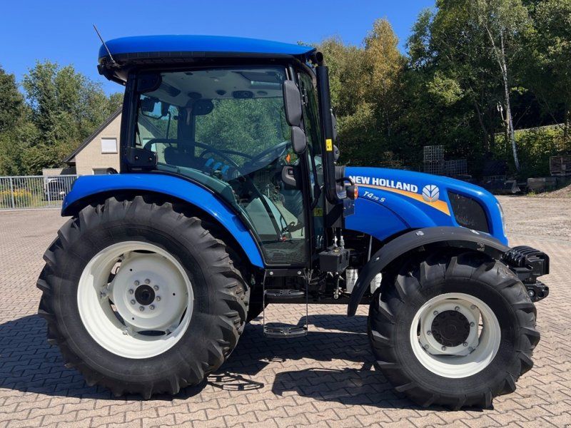 New Holland T4.75S **T-Zustand**