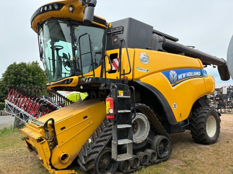 New Holland CR 8.80 Smart Trax T4