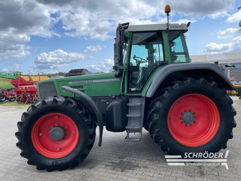 Fendt FAVORIT 824DEFEKT-