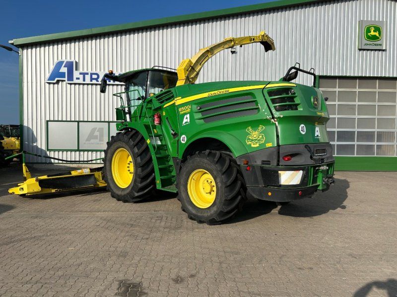 John Deere 8500i mit Kemper 375