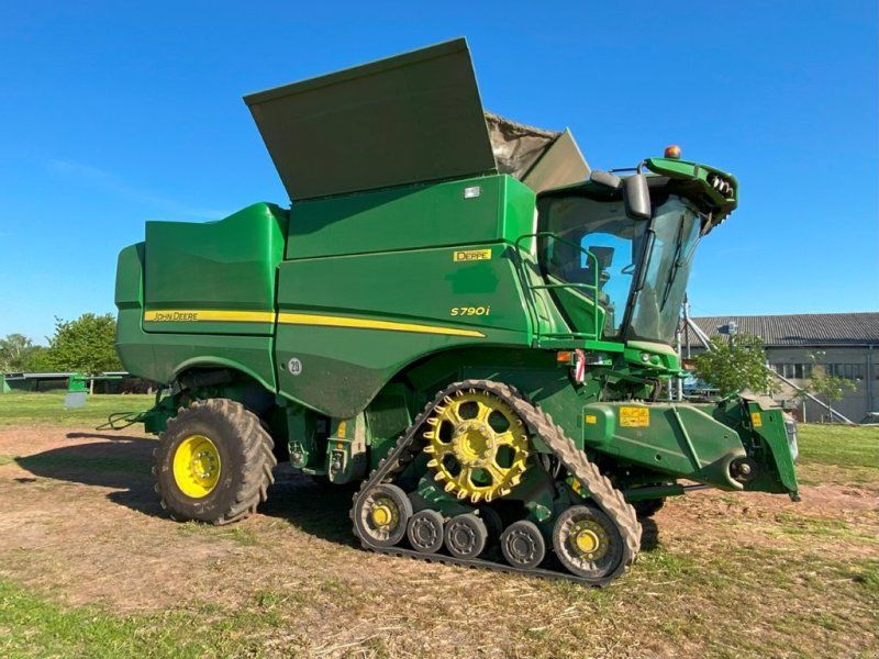John Deere S 790 i