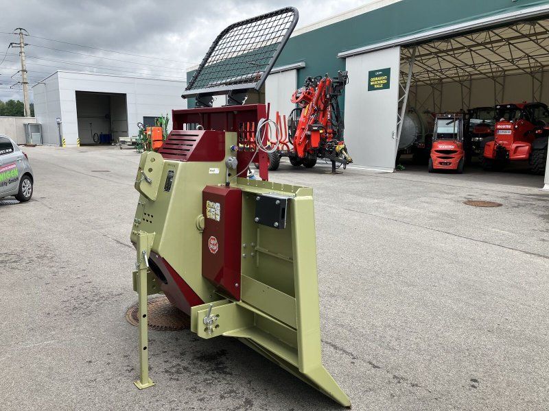 Holzknecht HS 850