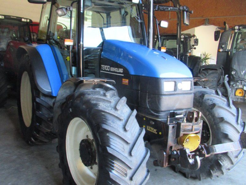 New Holland TS 100