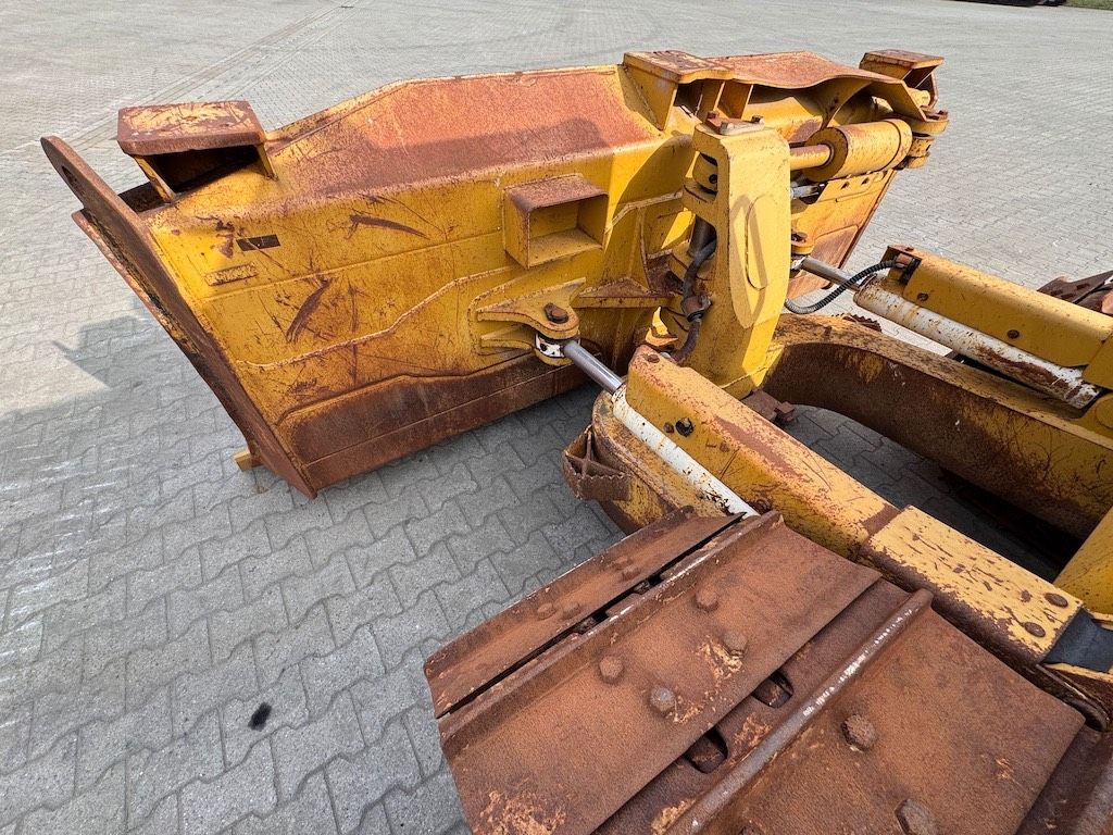 CAT D6N XL